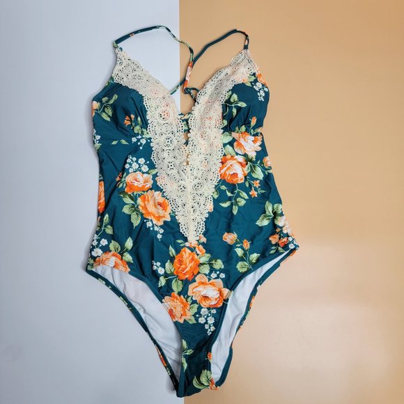 CUPSHE Women's Ladies Vintage Lace Bikini Sets Beach Swimwear size Large NWT - Picture 4 of 14